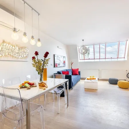 Exclusive Old Town With Views & Ac By Easybnb Premium