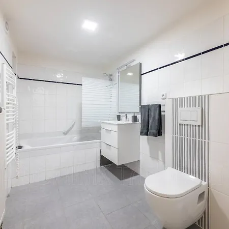 Exclusive Old Town With Views & Ac By Easybnb Premium * Prag