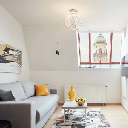 Exclusive Old Town With Views & Ac By Easybnb Premium Apartment