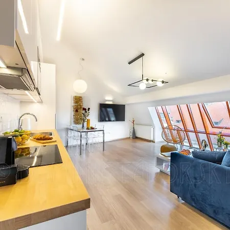 Exclusive Old Town With Views & Ac By Easybnb Premium Apartmán