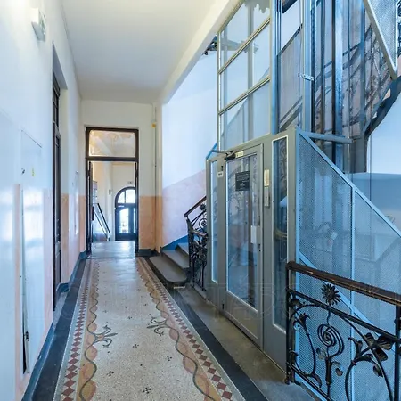 Exclusive Old Town With Views & Ac By Easybnb Premium Apartmán