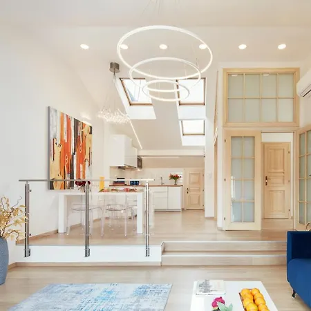 Exclusive Old Town With Views & Ac By Easybnb Premium *