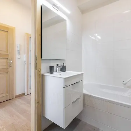 Exclusive Old Town With Views & Ac By Easybnb Premium Appartamento