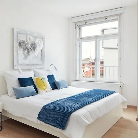 Appartamento Exclusive Old Town With Views & Ac By Easybnb Premium *