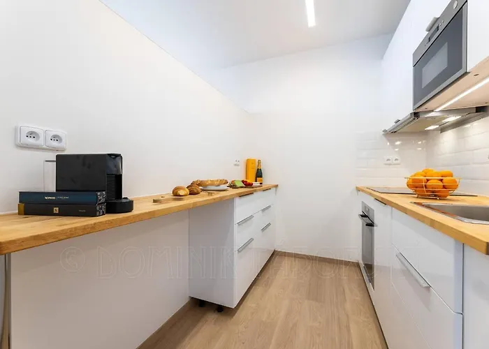 Exclusive Old Town With Views & Ac By Easybnb Premium * Praga