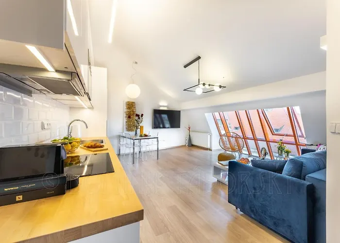 Exclusive Old Town With Views & Ac By Easybnb Premium Apartament