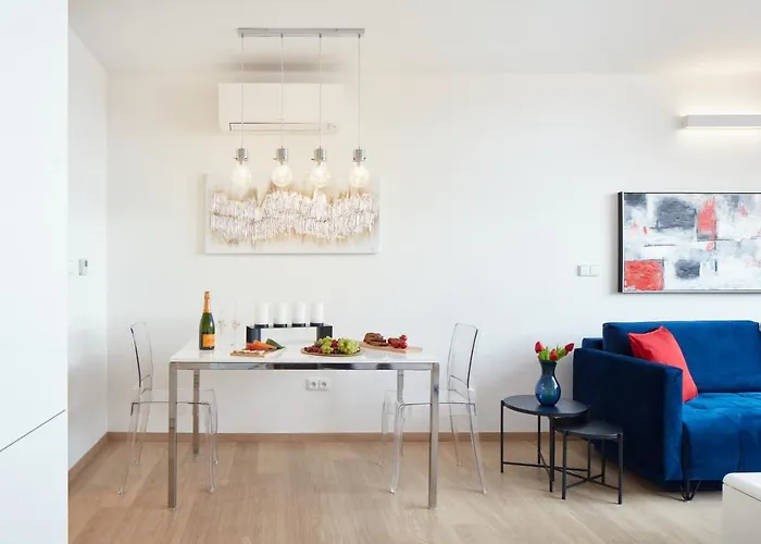 Exclusive Old Town With Views & Ac By Easybnb Premium Apartament *