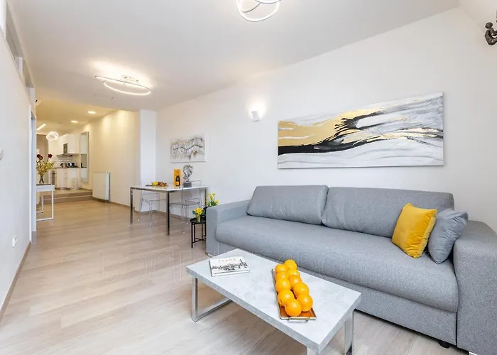 Exclusive Old Town With Views & Ac By Easybnb Premium *