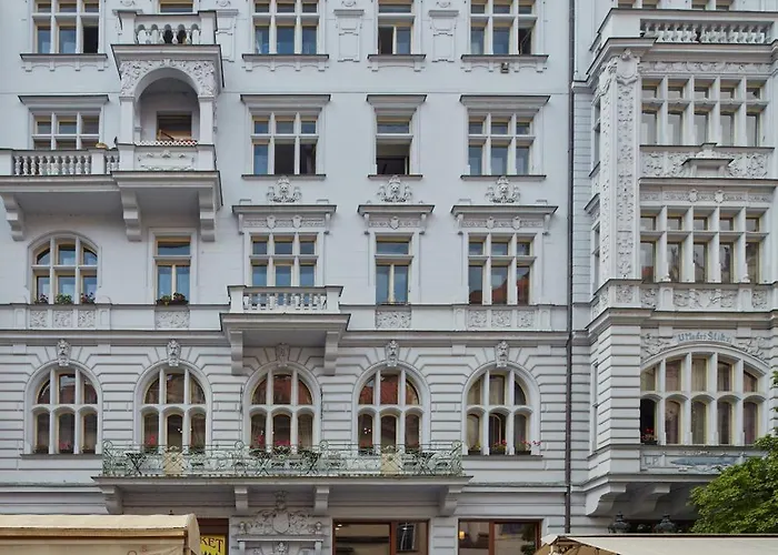 Exclusive Old Town With Views & Ac By Easybnb Premium Apartament Praga