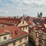 Exclusive Old Town With Views & Ac By Easybnb Premium Prága