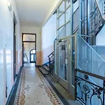Exclusive Old Town With Views & Ac By Easybnb Premium Apartman *