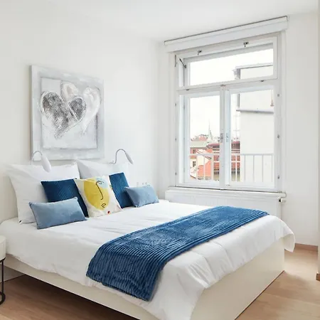 Exclusive Old Town With Views & Ac By Easybnb Premium Prag