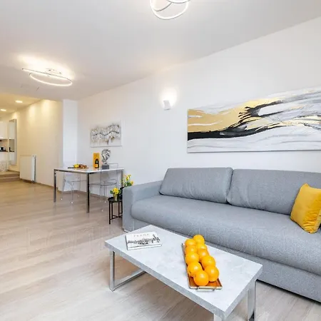 Exclusive Old Town With Views & Ac By Easybnb Premium *