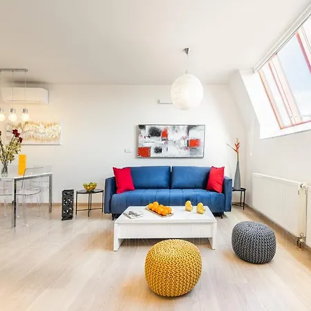 Exclusive Old Town With Views & Ac By Easybnb Premium *